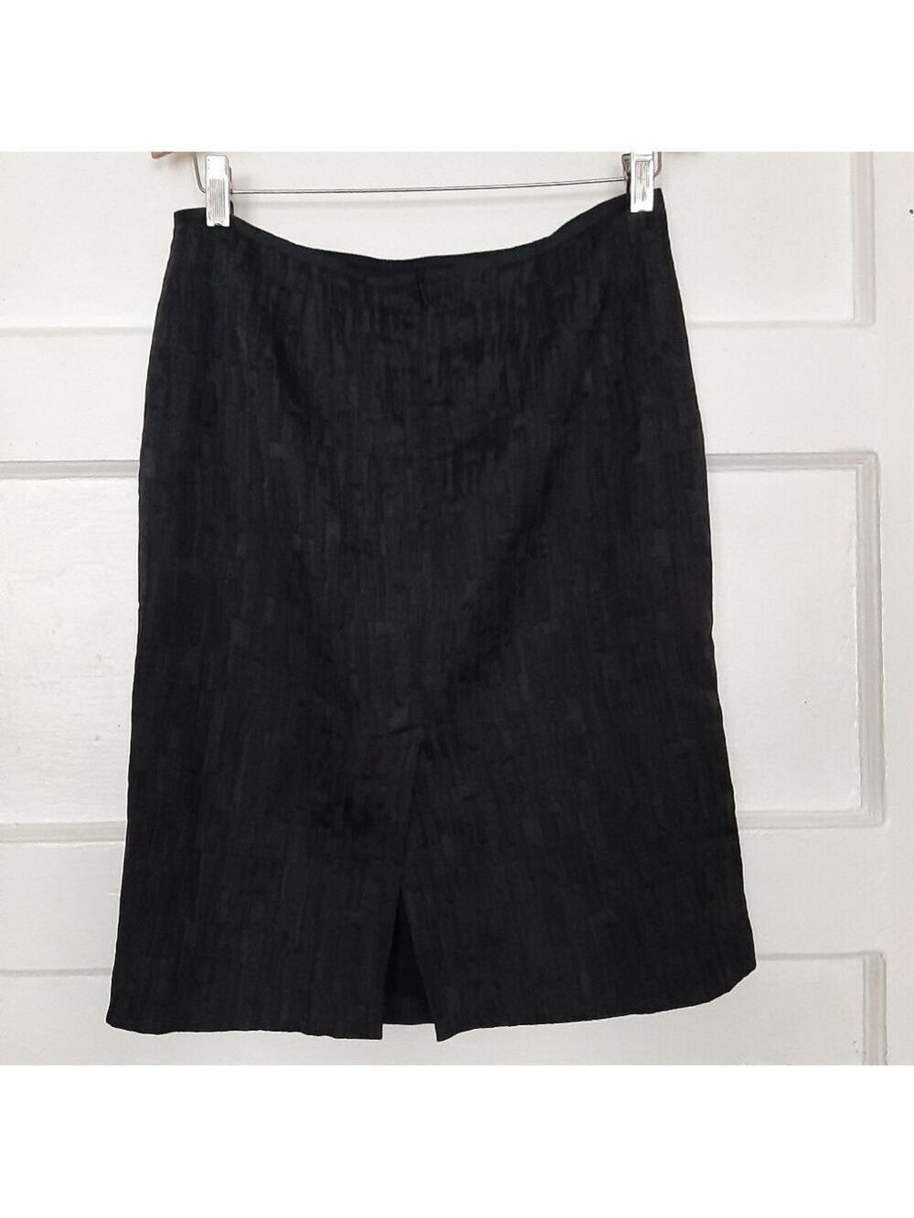 Anni Kuan Patterned Black Skirt Fair Labor USA Sustainably Made Size 6